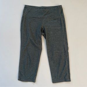 Athleta Leggings Womens XXS Capri Crop Army Green Pant Athletic Stretch Comfort